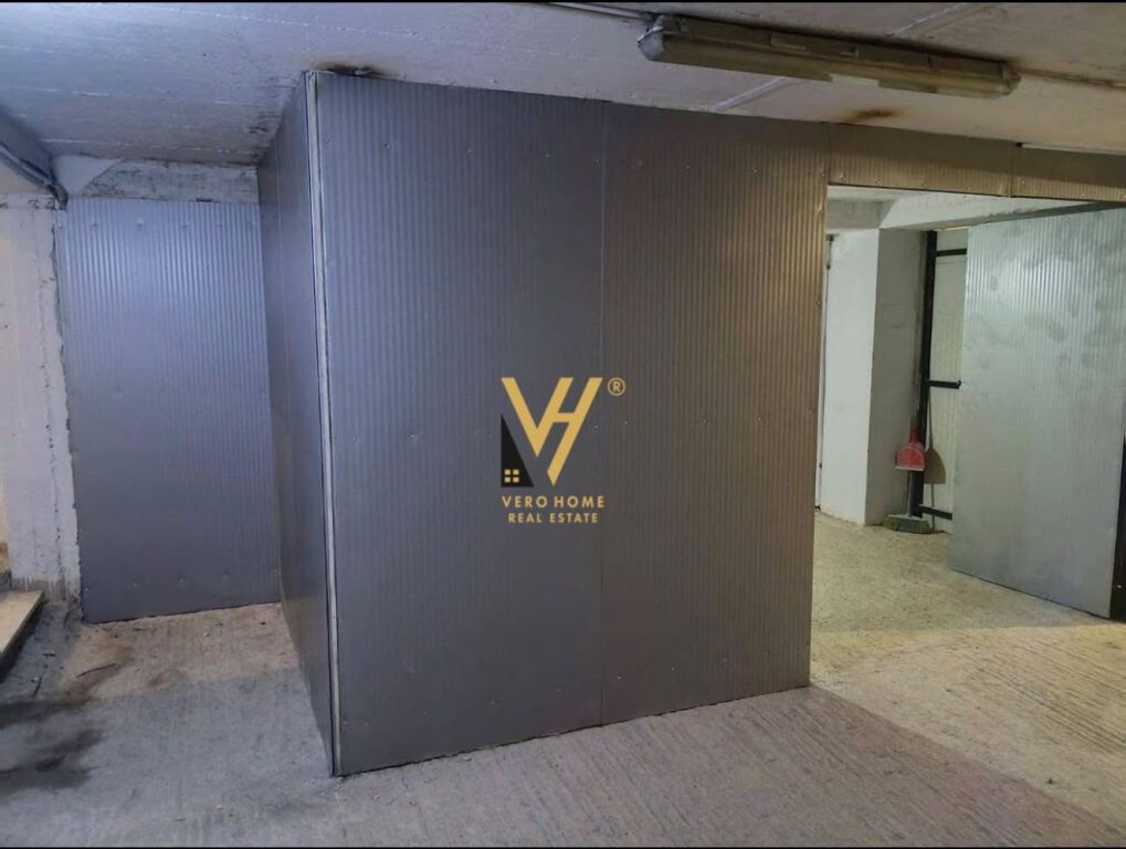 SHITET MAGAZINE 35 M2 NE ALI DEM 55.000 EURO