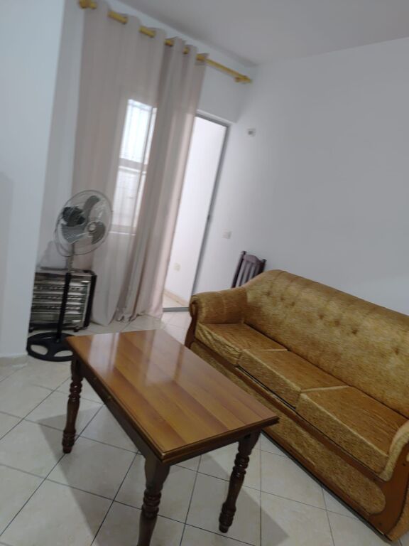 Qera | Garsoniere | Terminali | 300 €/muaj
