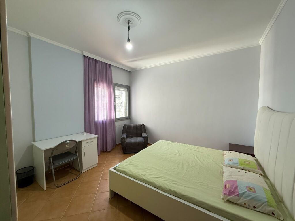 2+1 apartment for rent at Zogu i Zi .