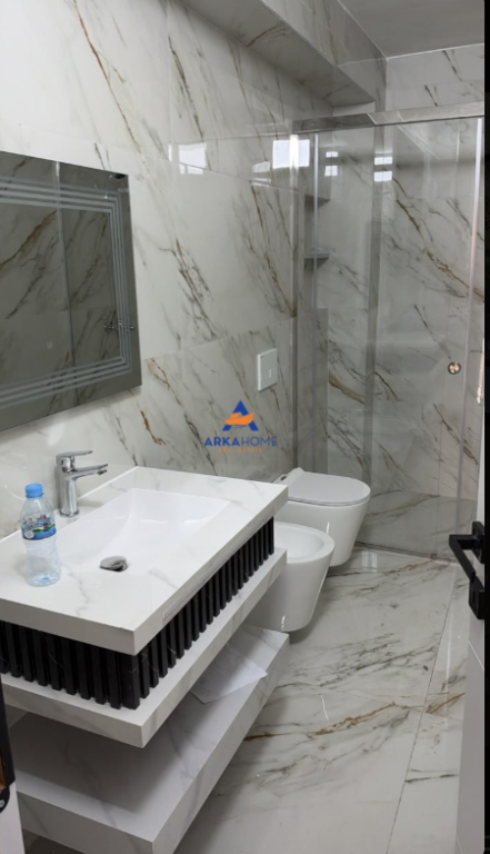 NEGOZIO DUPLEX IN AFFITTO 131M2 "NUOVO BAZAAR" 1000 EURO