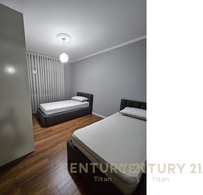 Jepet me qera Apartament 2+1 në Laprakë