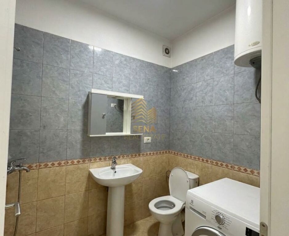 In vendita, Appartamento 1+1+Blk, Ish Dogana – Sul bordo della strada principale, 9.500.000 Lek