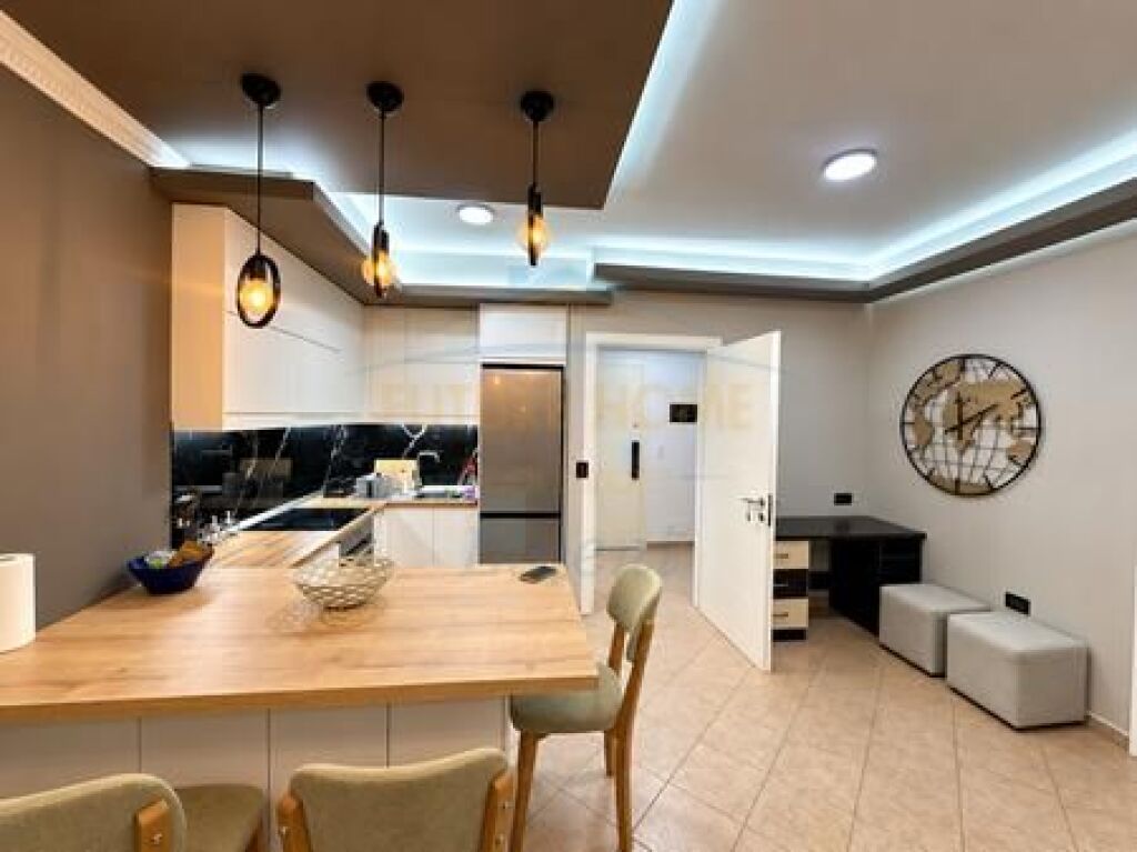 Qera, Apartament 1+1 Liqeni i Thate,prane Raddisonit.