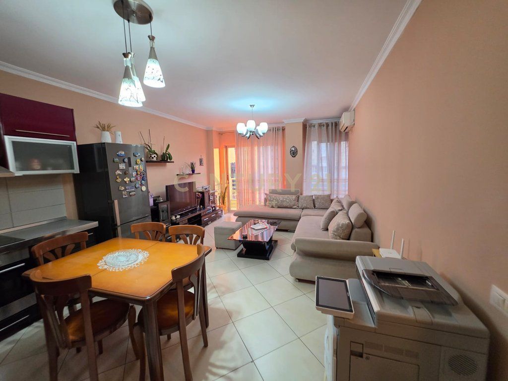 PARIS COMMUNE, WE ARE SELLING A 2+1 APARTMENT
