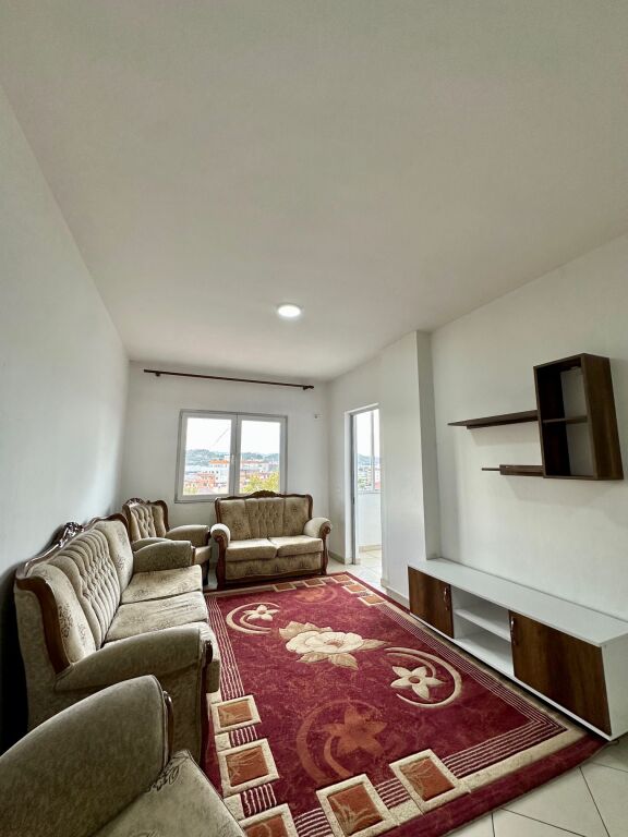 Shitet Apartament 1+1 te Terminali kthesa e Kamzes