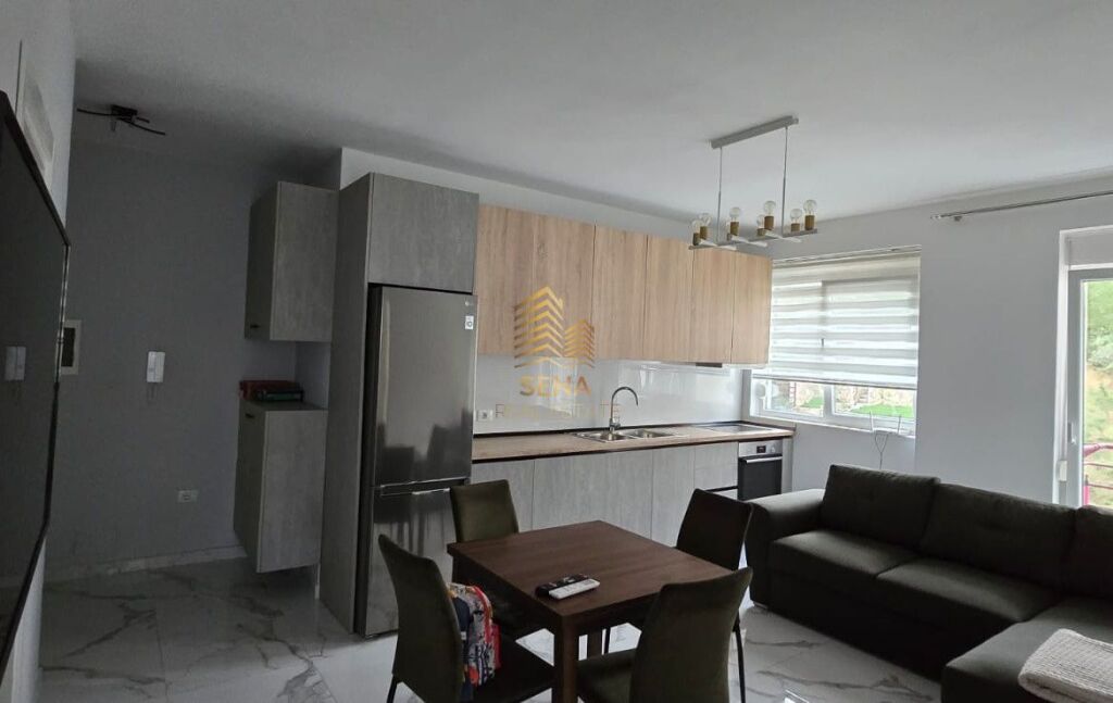 In affitto, appartamento 2+1+2blk, Lago Secco, 60.000 lek/mese