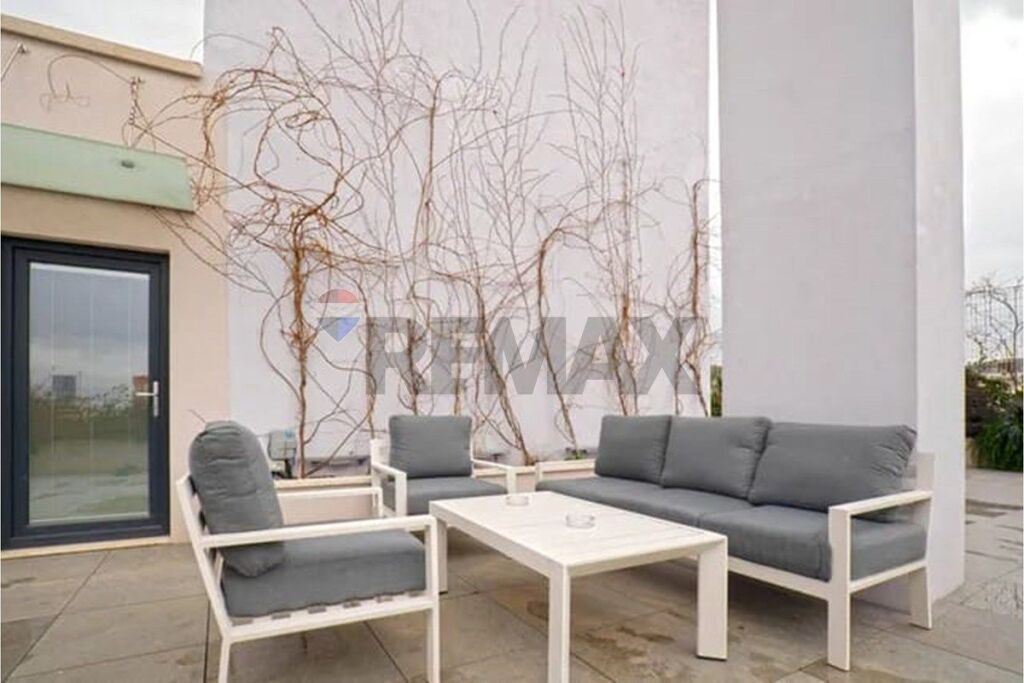 ATTICO PREMIUM + POSTO AUTO IN AFFITTO | COMPLESSO NOBIS VICINO AL LAGO DI TIRANA