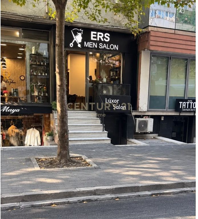 Commercial Space for Sale in Bllok