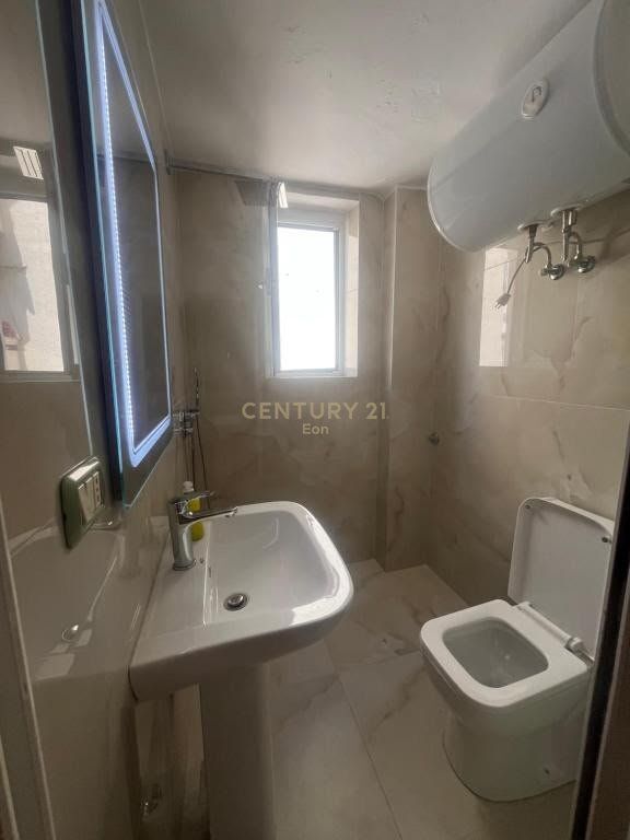 1+1 Apartment for Rent in Durrës!