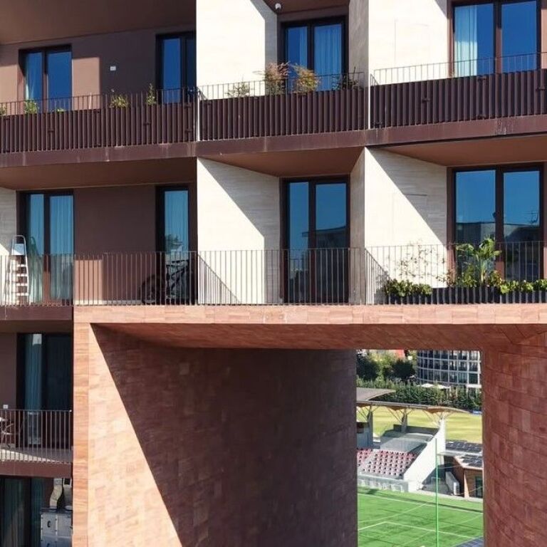 🏡 SHITET APARTAMENT 2+1 ME PAMJE NGA LIQENI – ALTANA RESIDENCE