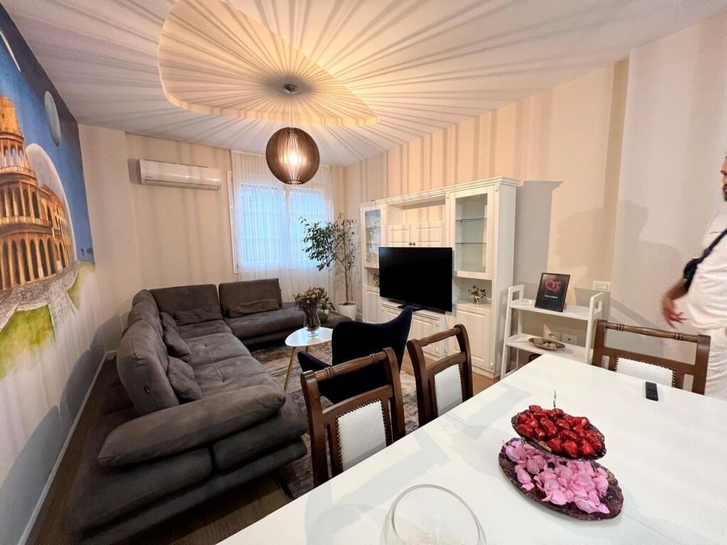 Appartamento 2+1 in vendita vicino all'hotel Radison