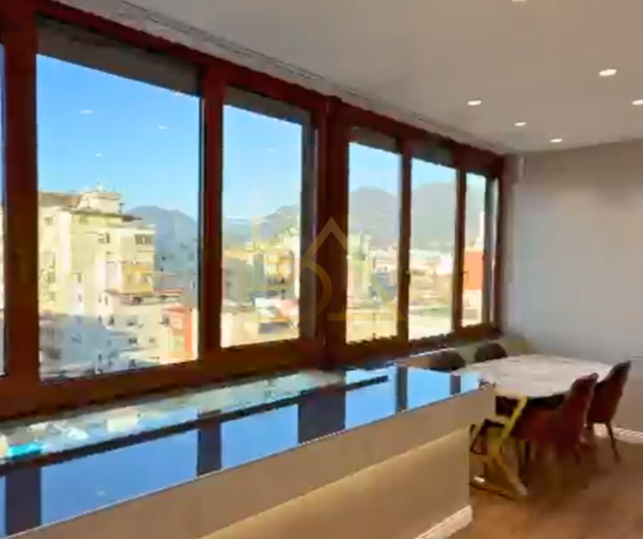 ATTICO 1+1 IN AFFITTO – VICINO ALLA SCUOLA DI BALLETTO, TIRANA