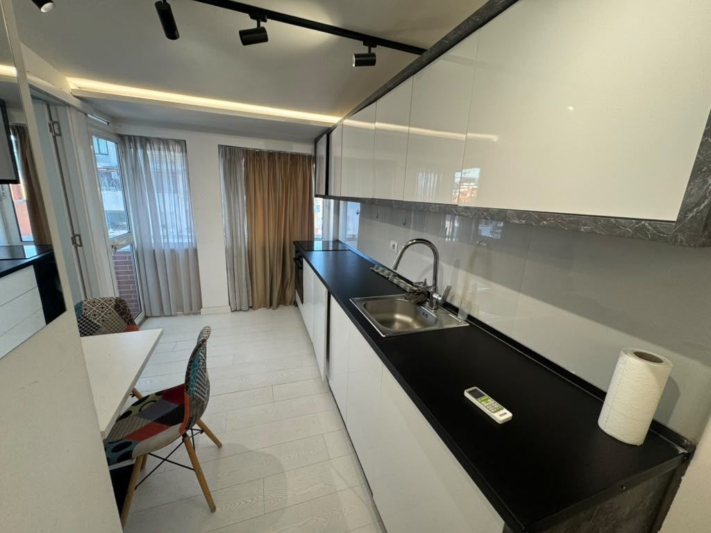 🏡 Qera Garsoniere 📍 Kompleksi Delijorgji💶 Cmimi 45.000 lek I padiskutueshem