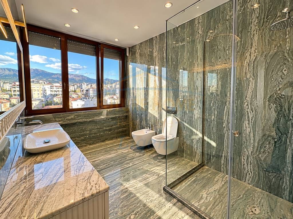 Qera 1+1 +Parkim Apartament Lux,Rruga Mihal Grameno.