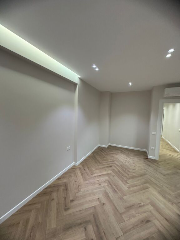🏡 APPARTAMENTO IN AFFITTO 2+1+2  📍 Indirizzo: Complesso Oasis💰 Prezzo: 90.000 lek lordi/mese