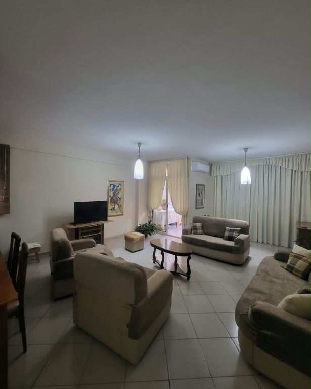 Apartament 2+1 per Qera tek Komuna | 750€