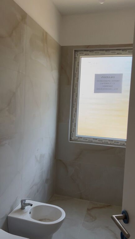 Shitet Apartament 2+1
