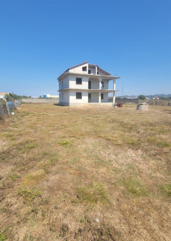🏡 SHITET VILË 2-KATËSHE + PAPAFINGO NË KAVAJË