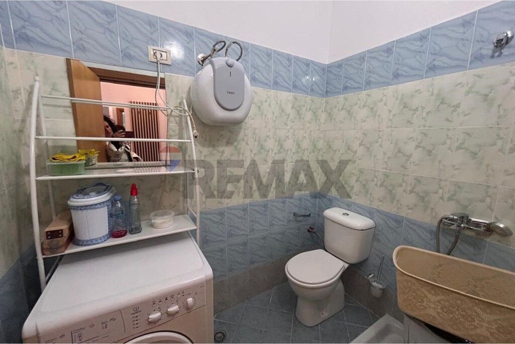 🏡 APPARTAMENTO 2+1+2 IN AFFITTO A LUNGO TERMINE – VLORË!