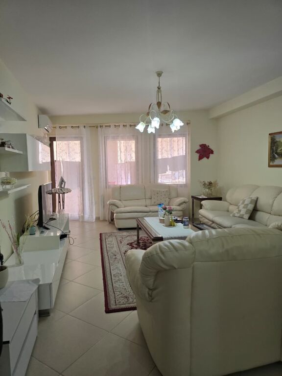 APARTAMENT 1+1 ME QIRA – MINE PEZA