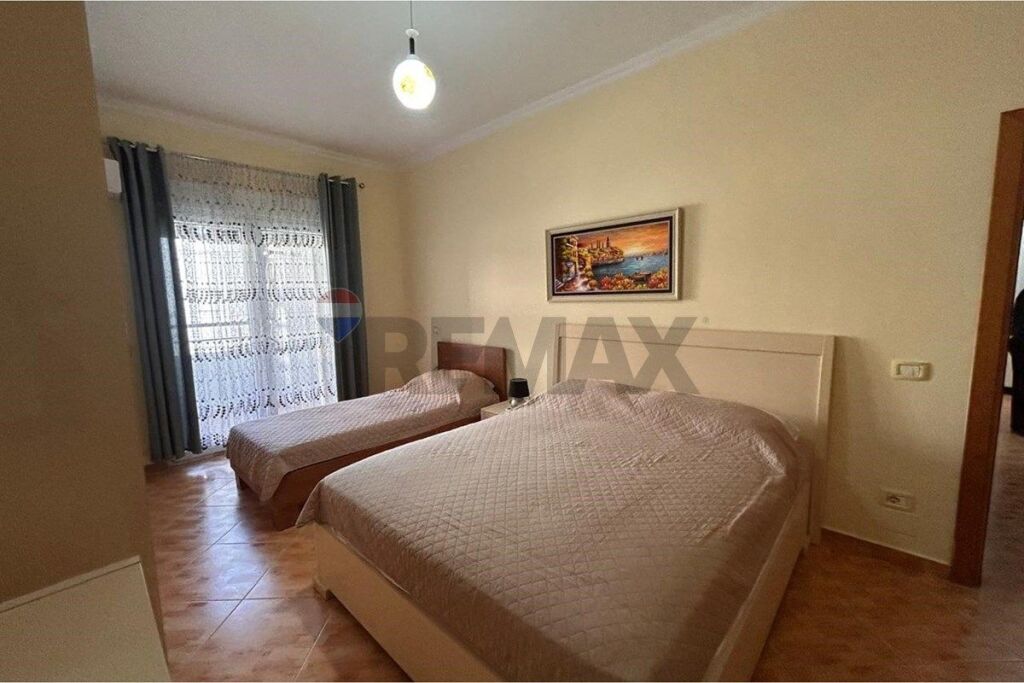 🏡 APPARTAMENTO 2+1+2 IN AFFITTO A LUNGO TERMINE – VLORË!