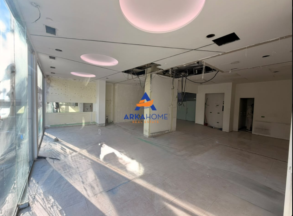 BUSINESS SPACE FOR RENT 120M2 "OPPOSITE DELIJORGJI, KAVAJES STREET" 180000 LEKE