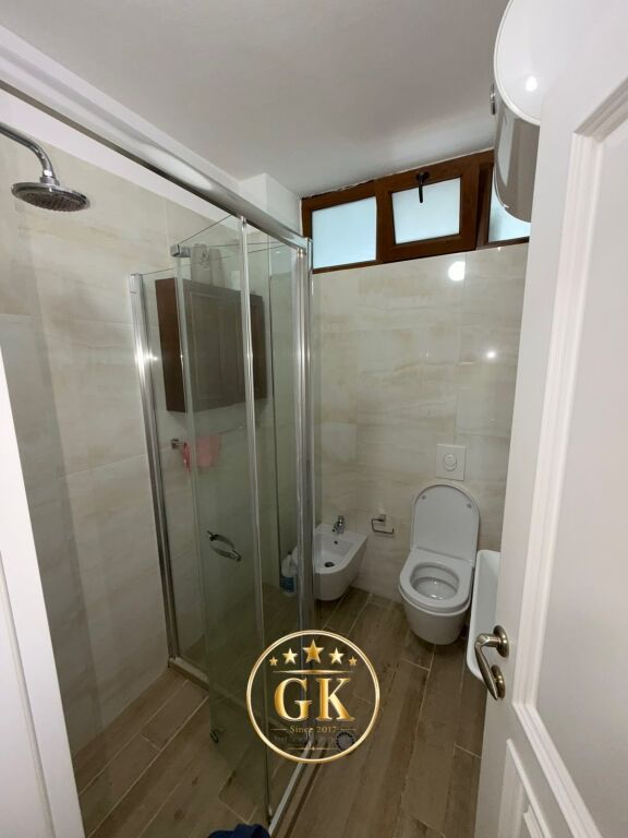 SHITET APARTAMENT ME PAMJE DETI 2+1+2+BALLKON MALI ROBIT GOLEM