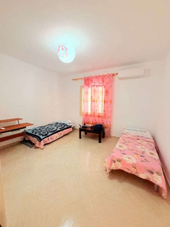 APPARTAMENTO 2+1+2 IN AFFITTO VICINO A GEGA OIL BEACH, DURRES
