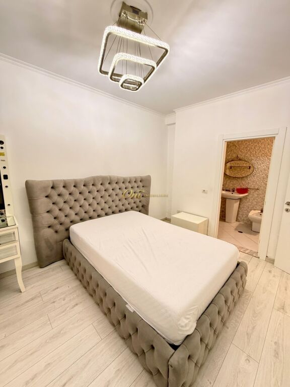 PARIS COMMUNE APARTMENT FOR RENT 3+1