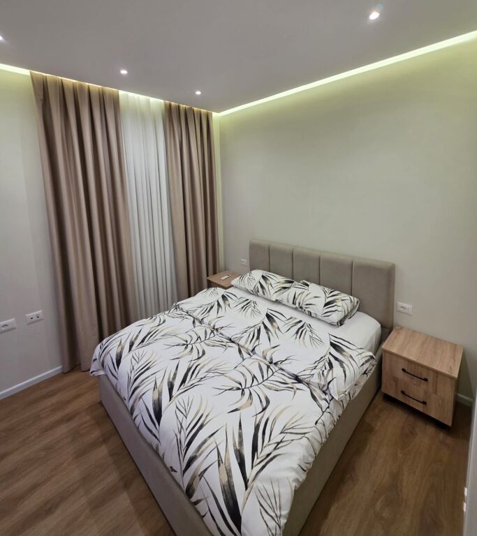 Shitet Apartament tek Kompleksi Kadiu
