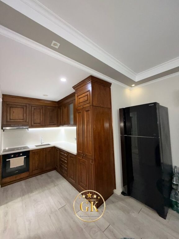 SHITET APARTAMENT ME PAMJE DETI 2+1+2+BALLKON MALI ROBIT GOLEM