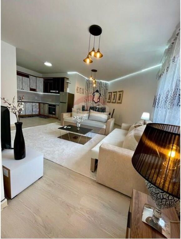 Apartament - Për Qira - Bulevardi Zogu I