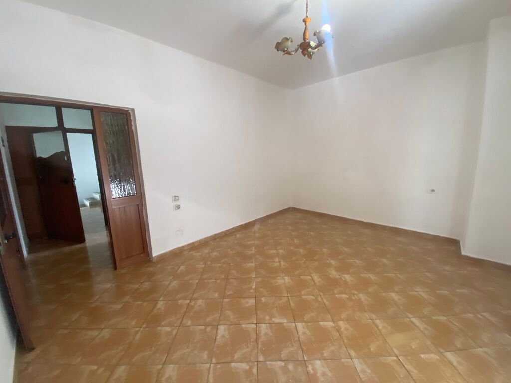 Empty 1+1 apartment for rent 5 Maji !