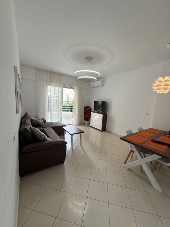🏡🌊 SHITET APARTAMENT 2+1 ME VERANDË TË MADHE – PLAZH ILIRIA, DURRËS