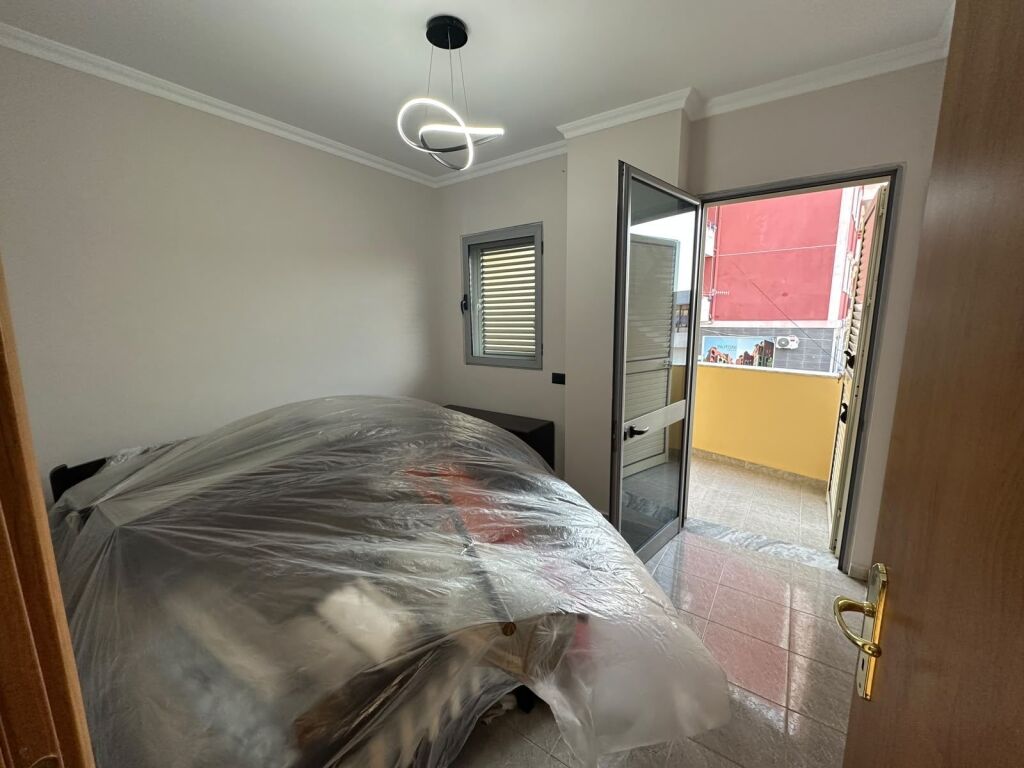 SHITET APARTAMENT 3+1, 📍Rrethrrotullimi I Selites, afër Cristal Center