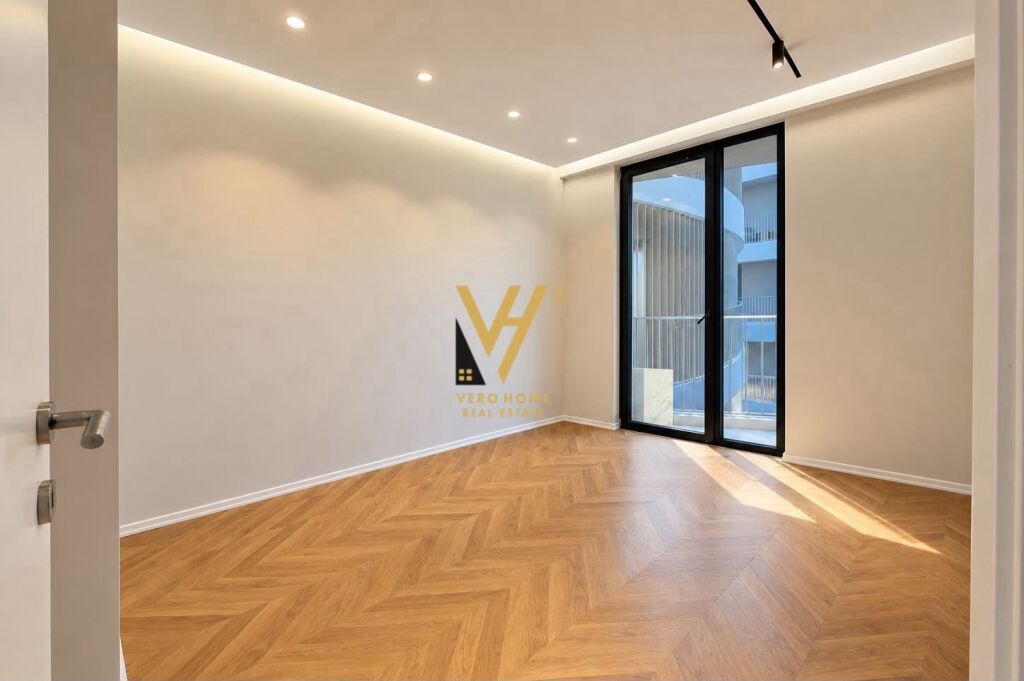OFFICE FOR RENT 116 M2 AT MINE PEZA 95,000 LEKE
