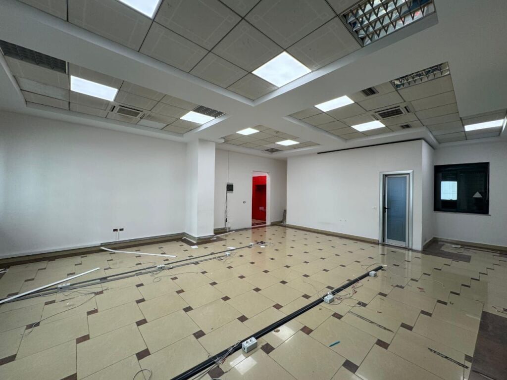 BUSINESS SPACE FOR RENT