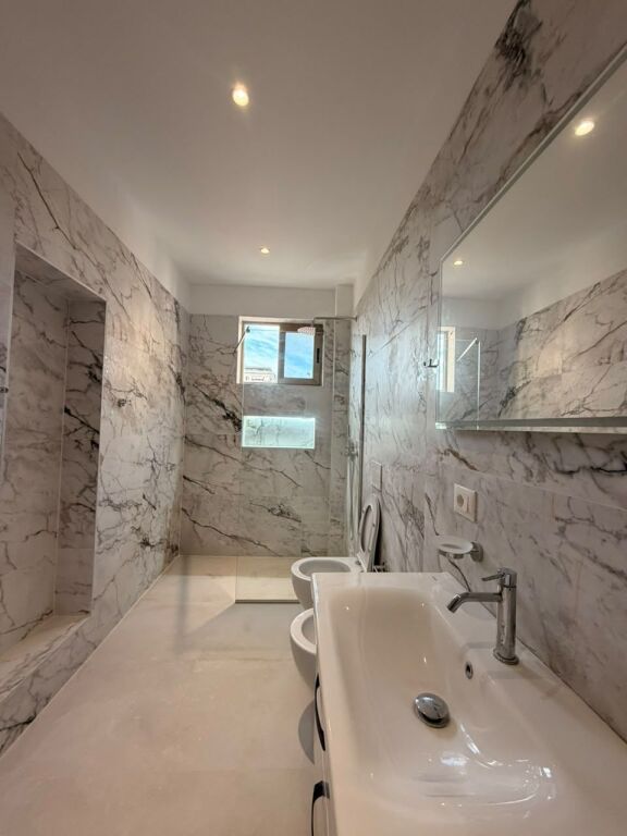 🏡 2+1 Apartment WITH PARKING SPACE for Rent | Behind Piaca, Tirana 600 € /Month