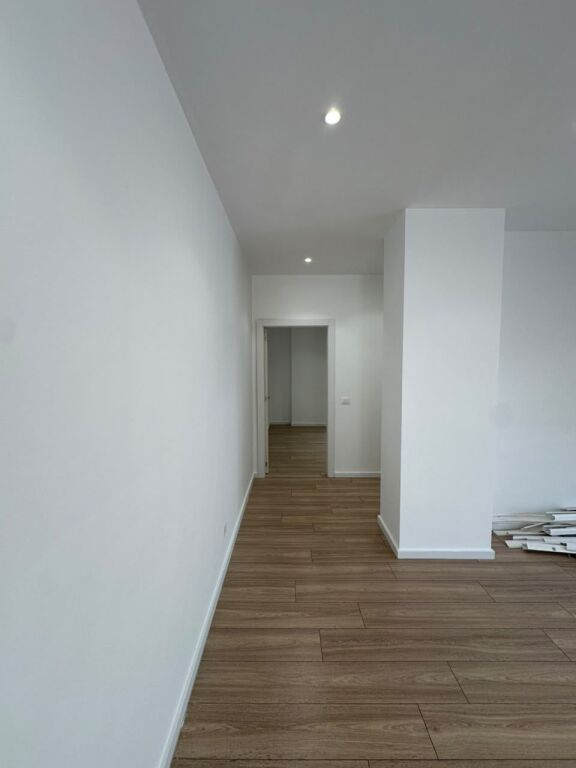 Zyrë me qera | Myslym Shyri | 140m² | Kati 2 |