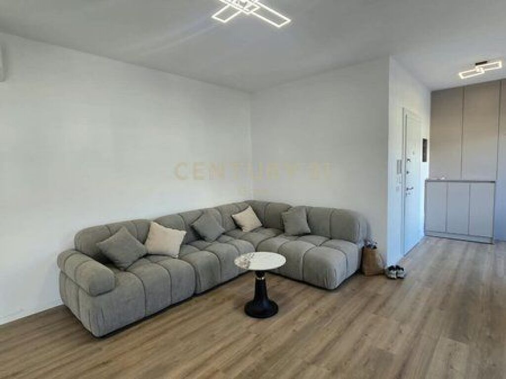 Jepet me qera Apartament modern 2+1