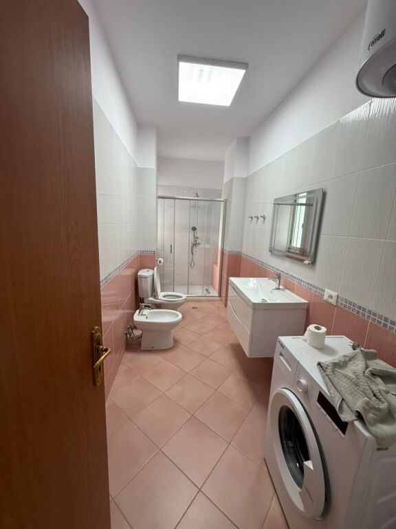 🏡🌊 SHITET APARTAMENT 2+1 ME VERANDË TË MADHE – PLAZH ILIRIA, DURRËS