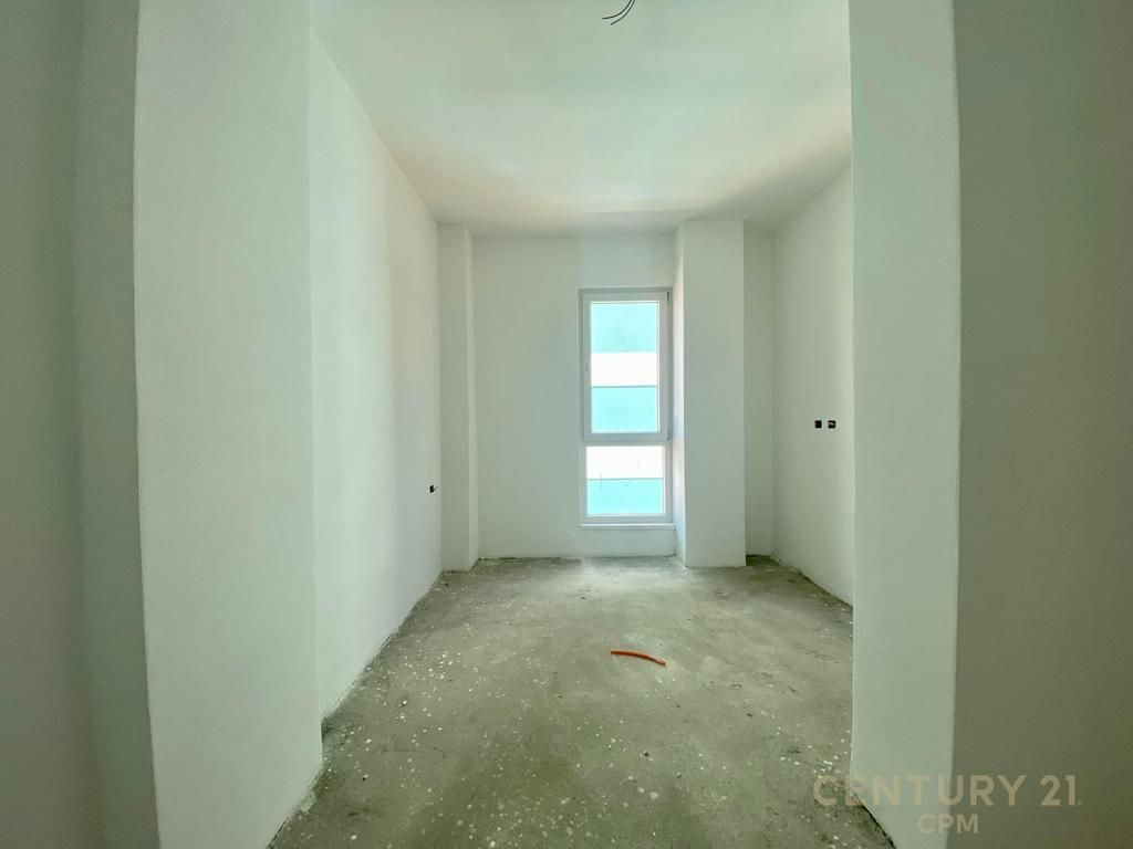 BARGAIN SPLENDOR RESIDENCE WE ARE SELLING A 3+1+2 APARTMENT + STORAGE ROOM 216,000 €