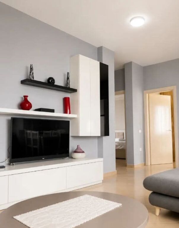Apartament me Qera 2+1+2 - Bulevardi Zogu i Pare, Tirane