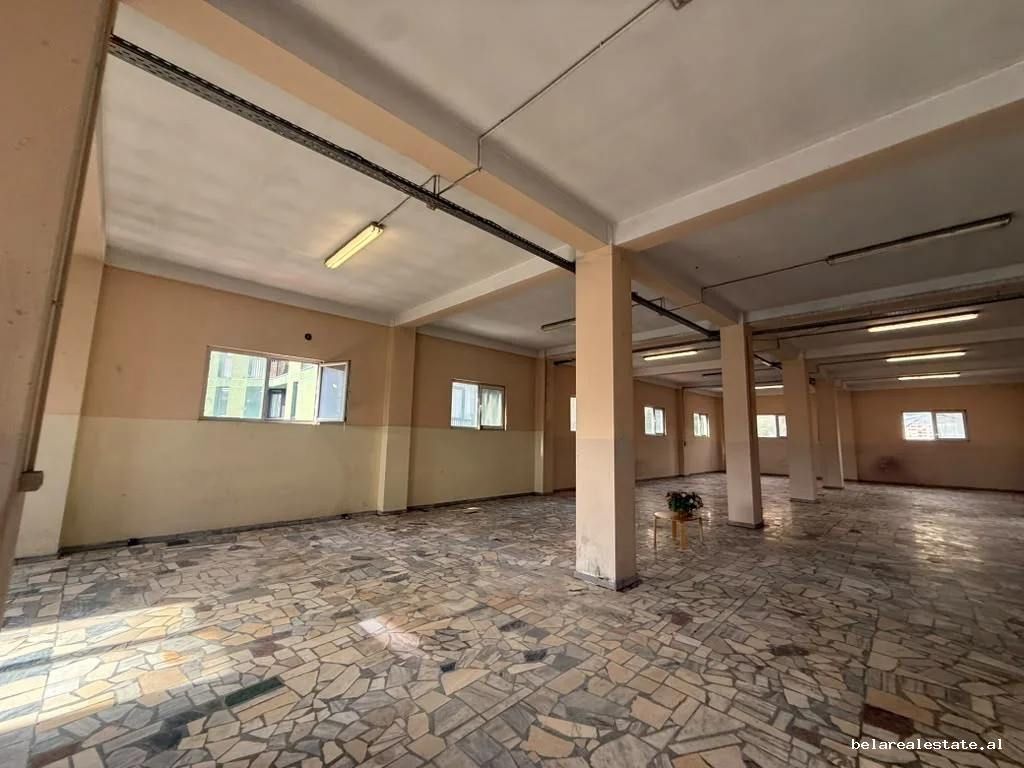 Negozio in affitto a Yzberisht (IDBM369) Tirana