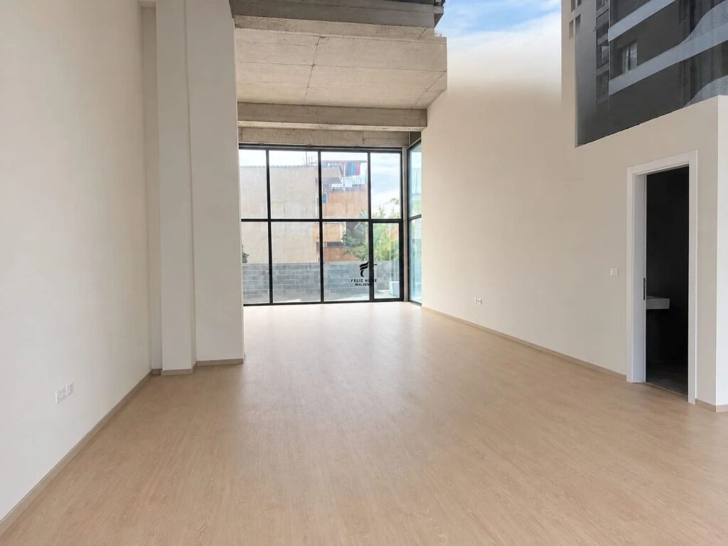 NEGOZIO IN AFFITTO 107 M2 DON BOSKO 180.000 LEKE FH-99976