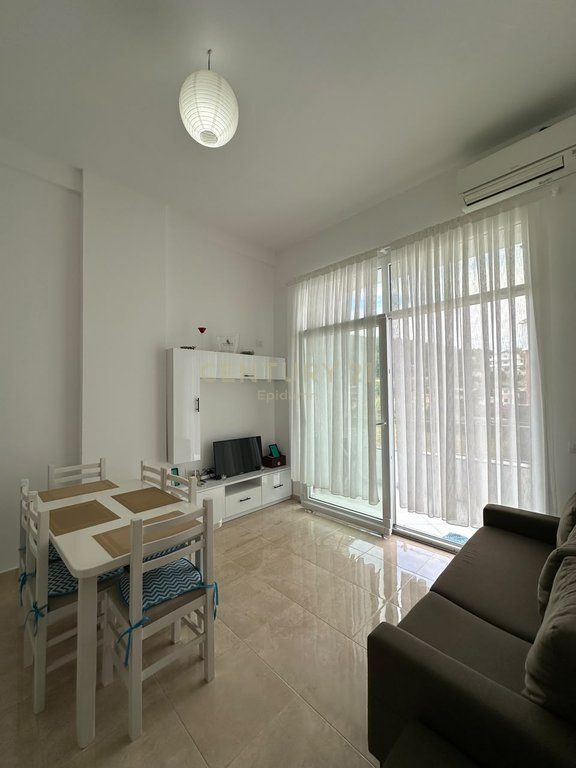 APARTAMENT 2+1 PËR SHITJE – 100 METRA LARG DETIT, NË GJIRIN E LALZIT !