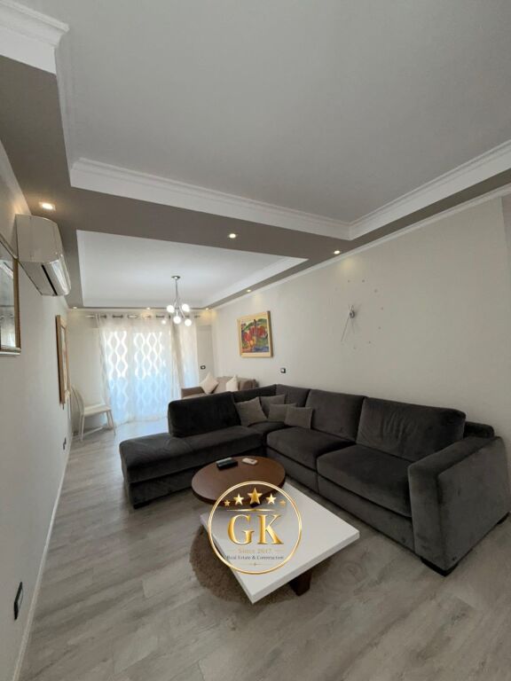 SHITET APARTAMENT ME PAMJE DETI 2+1+2+BALLKON MALI ROBIT GOLEM