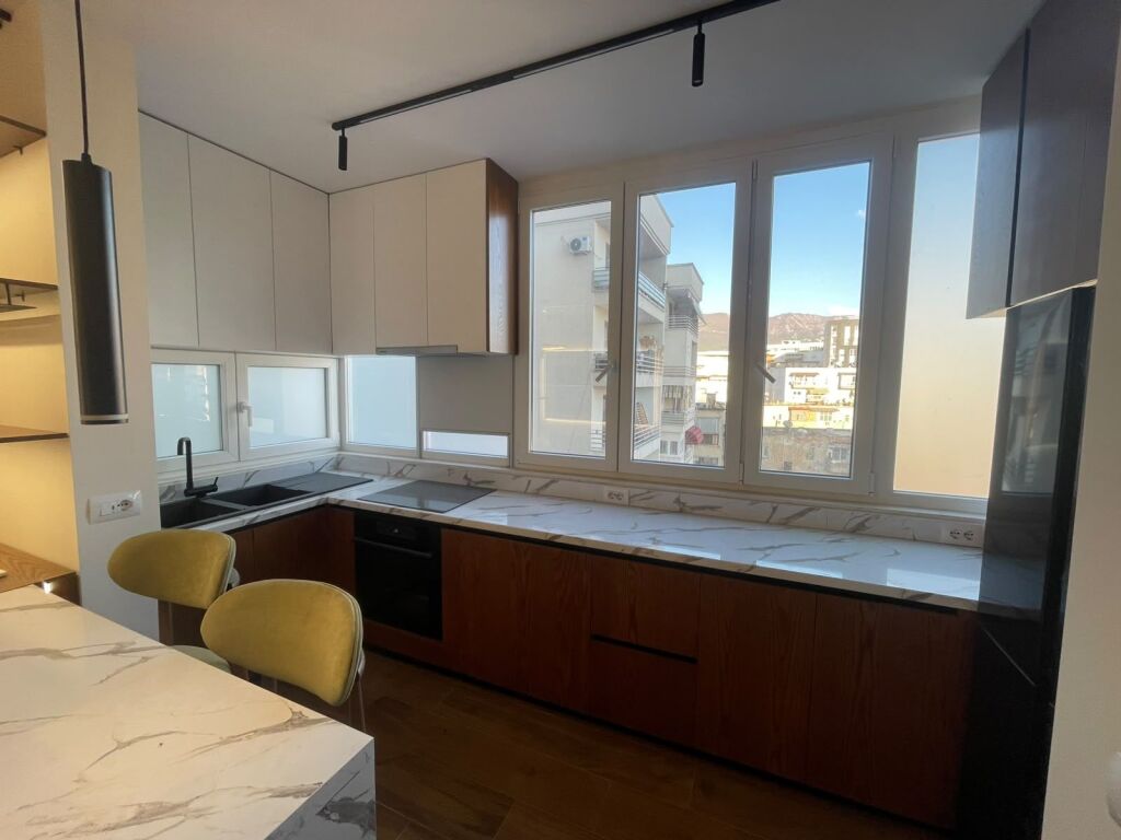 Appartamento 2+1 in affitto 📍 Viale Zogu i Pare, ex Stazione Ferroviaria.