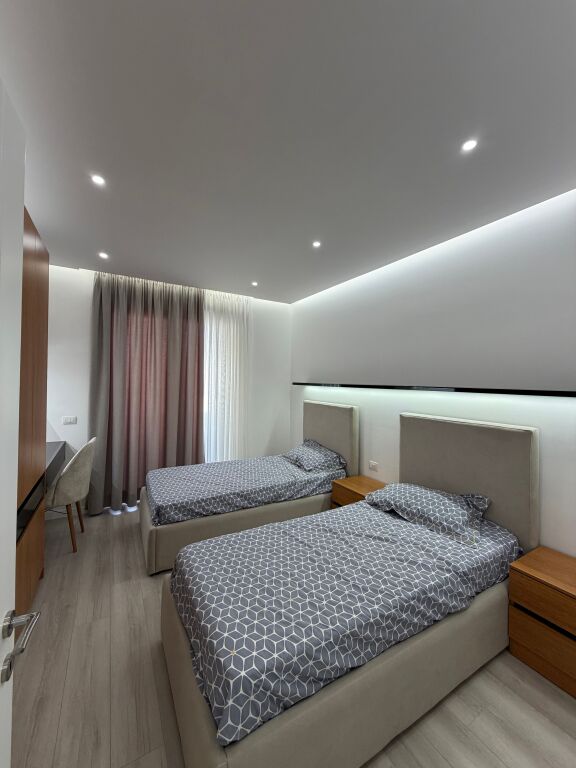 Univers City -Apartament 2+1 me Qira!