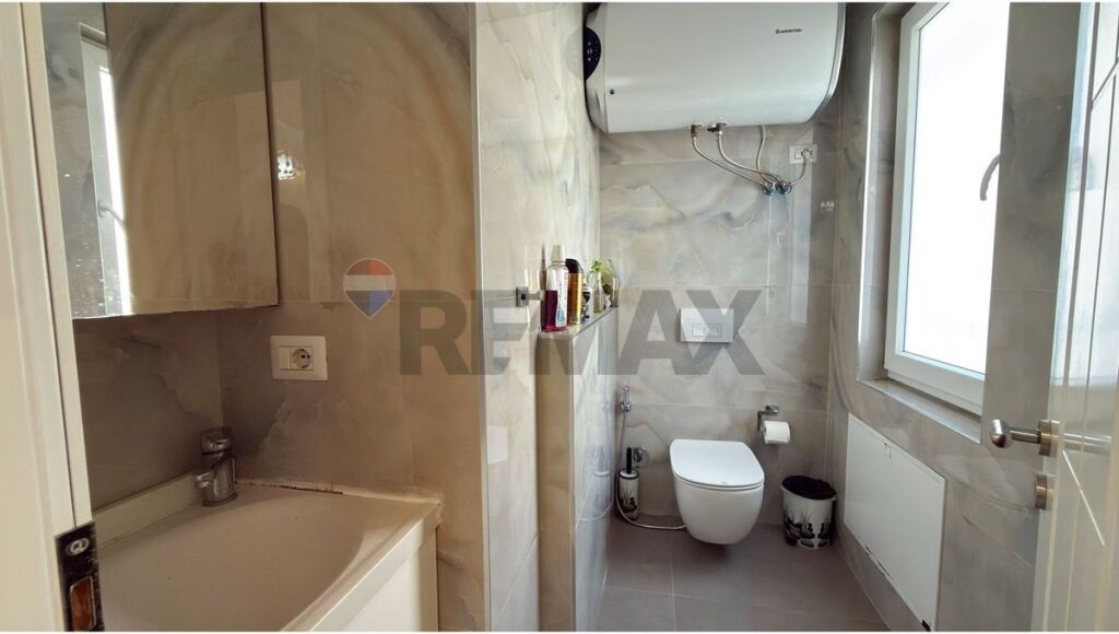 Apartament - Për Qira - Myslym Shyri, Tiranë